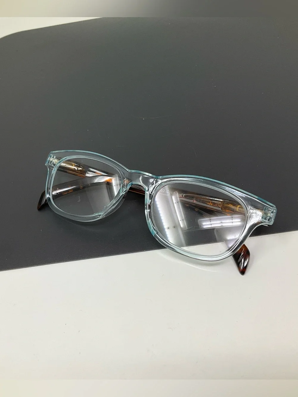 Betsey Johnson clear blue tortoise frame reading glasses +2.50